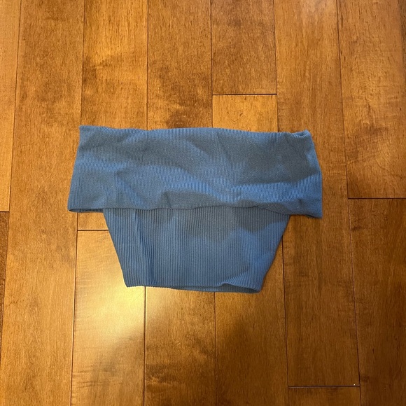 Aritzia Tops - ARITZIA BLUE OFF THE SHOULDER RIBBED CROP TOP